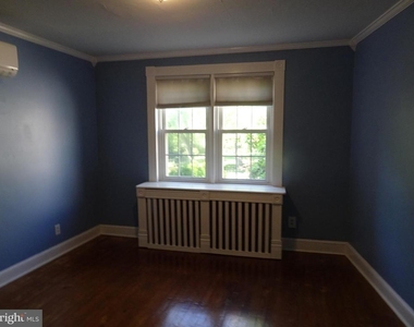 200 Delaware Street - Photo Thumbnail 3