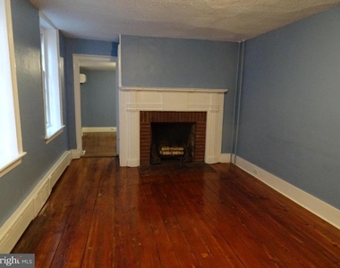 200 Delaware Street - Photo Thumbnail 4