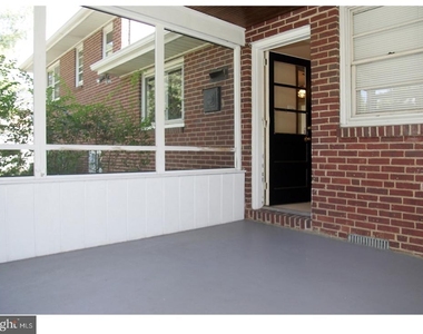 17 Wayne Drive - Photo Thumbnail 4