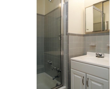 17 Wayne Drive - Photo Thumbnail 14