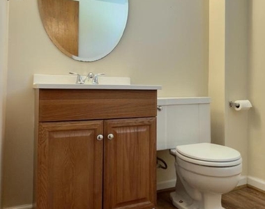 17 Wayne Drive - Photo Thumbnail 11