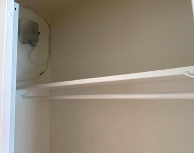 940 25th Street Nw - Photo Thumbnail 6