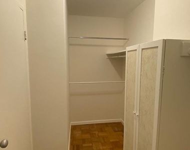 940 25th Street Nw - Photo Thumbnail 8