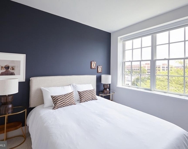 816 Potomac Avenue Se - Photo Thumbnail 1