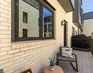 2712 Olmsted Court Nw - Photo Thumbnail 7