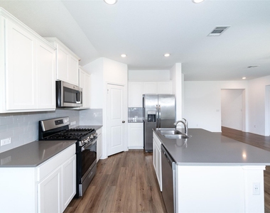 147 Otter Rd - Photo Thumbnail 13