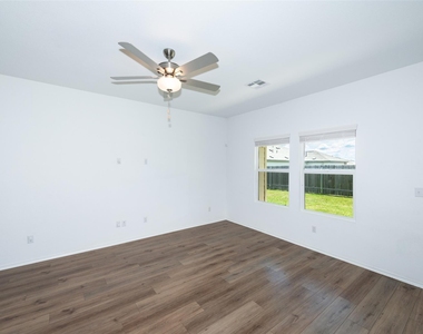 147 Otter Rd - Photo Thumbnail 15