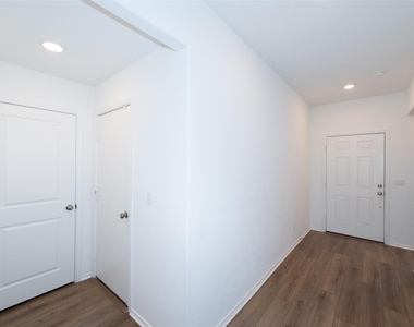 147 Otter Rd - Photo Thumbnail 2