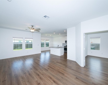 147 Otter Rd - Photo Thumbnail 8