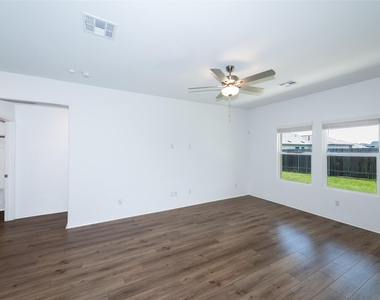 147 Otter Rd - Photo Thumbnail 10