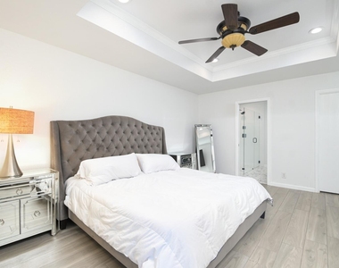5822 Armstrong Wl - Photo Thumbnail 12