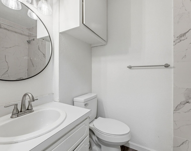 6601 Stonleigh Pl - Photo Thumbnail 18