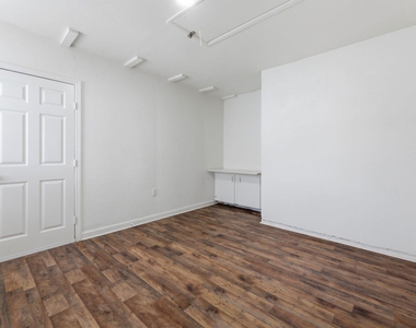 6601 Stonleigh Pl - Photo Thumbnail 19