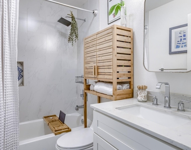 8603 Putnam Dr - Photo Thumbnail 15