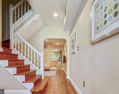806 New Hampshire Avenue Nw - Photo Thumbnail 8