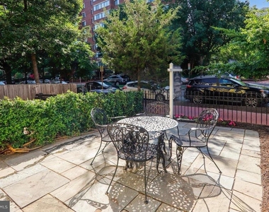 806 New Hampshire Avenue Nw - Photo Thumbnail 12