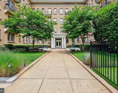 1401 Columbia Road Nw - Photo Thumbnail 2