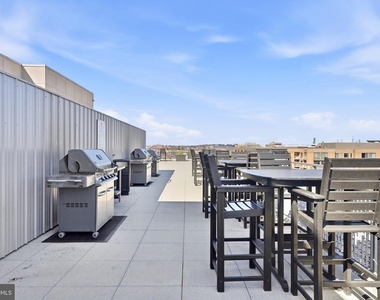 555 Massachusetts Avenue Nw - Photo Thumbnail 18