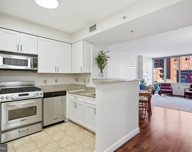 555 Massachusetts Avenue Nw - Photo Thumbnail 5