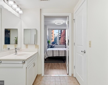 555 Massachusetts Avenue Nw - Photo Thumbnail 12