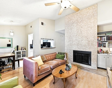 2706 Salado St - Photo Thumbnail 1
