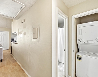 2706 Salado St - Photo Thumbnail 11