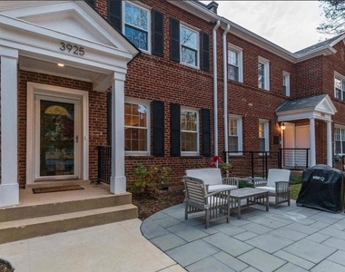 3925 Fulton Street Nw - Photo Thumbnail 3