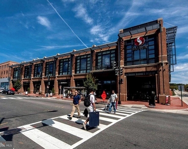 3925 Fulton Street Nw - Photo Thumbnail 16