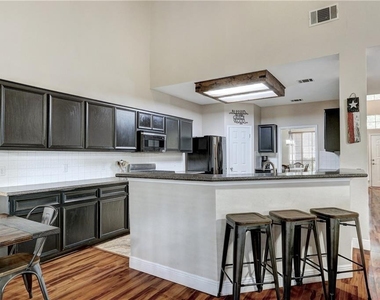 3955 Grayling Ln - Photo Thumbnail 9