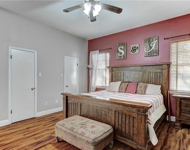 3955 Grayling Ln - Photo Thumbnail 18