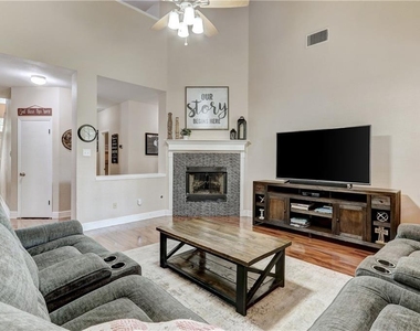 3955 Grayling Ln - Photo Thumbnail 14