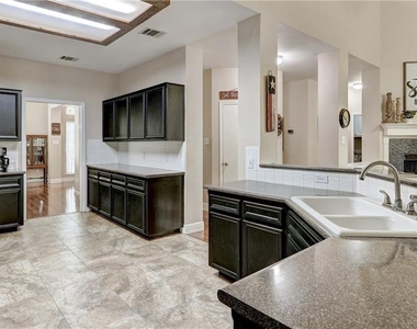 3955 Grayling Ln - Photo Thumbnail 12