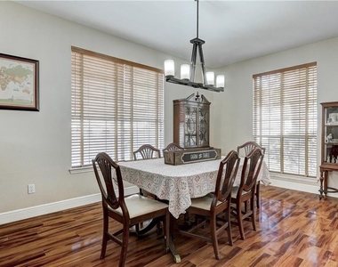 3955 Grayling Ln - Photo Thumbnail 3