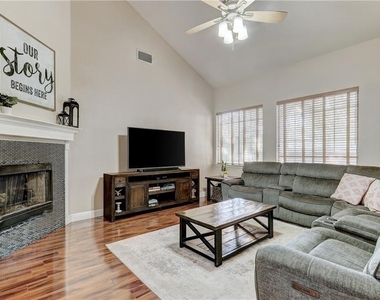 3955 Grayling Ln - Photo Thumbnail 13