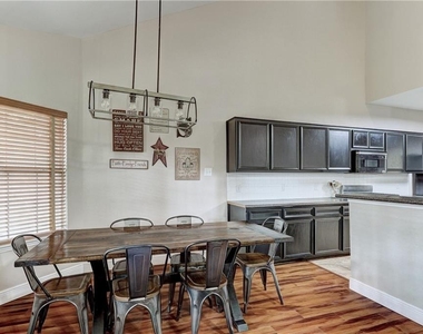 3955 Grayling Ln - Photo Thumbnail 8