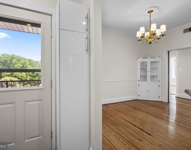 3014 Dent Place Nw - Photo Thumbnail 10