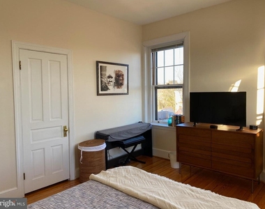 3014 Dent Place Nw - Photo Thumbnail 29