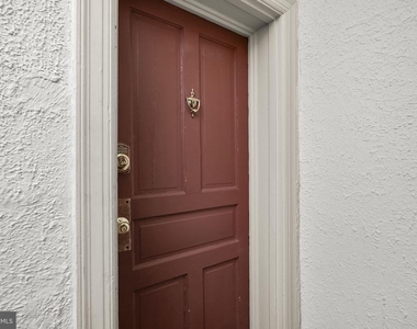 3014 Dent Place Nw - Photo Thumbnail 3
