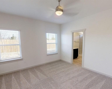 469 Agave Azul Way - Photo Thumbnail 5