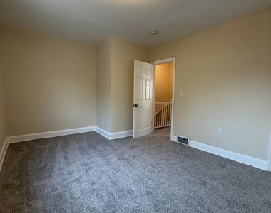 3426 Baker Street Ne - Photo Thumbnail 21