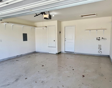 240 New Country Rd - Photo Thumbnail 16