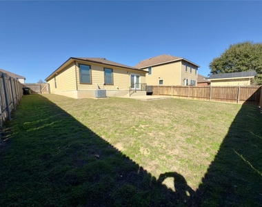 240 New Country Rd - Photo Thumbnail 19