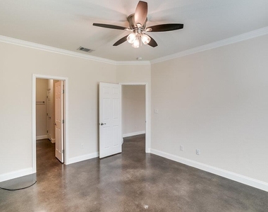 21501 Patton Ave - Photo Thumbnail 10
