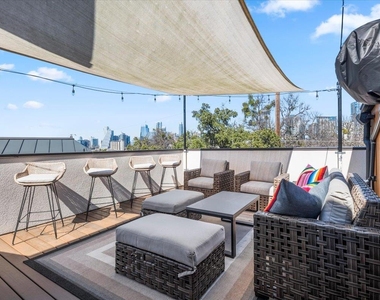1225 Hillside Ave - Photo Thumbnail 2