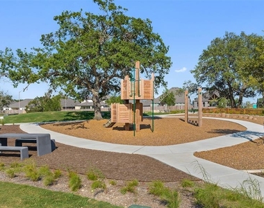 161 Smithsonian Ln - Photo Thumbnail 32