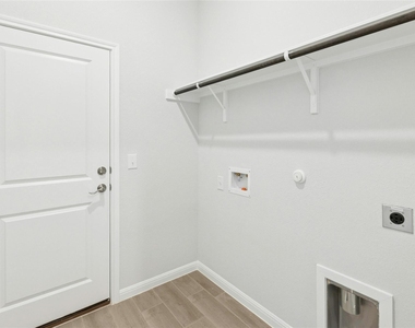 161 Smithsonian Ln - Photo Thumbnail 20