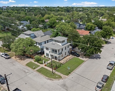 1301 San Bernard St - Photo Thumbnail 28