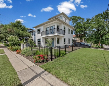 1301 San Bernard St - Photo Thumbnail 1