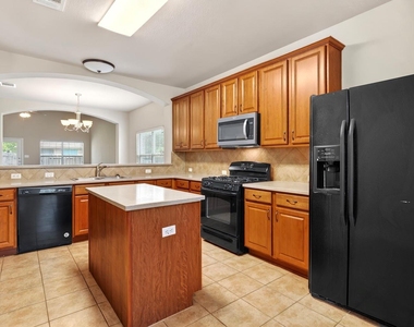 4489 Western Lake Dr - Photo Thumbnail 31