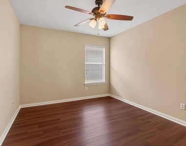 4489 Western Lake Dr - Photo Thumbnail 26